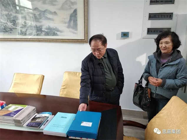 0eb0b295d903294fca42bfa55f12e525.jpg